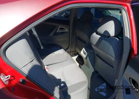 2007 Toyota Camry Se z USA, uszkodzony, nr VIN 4T1BE46K17U093717